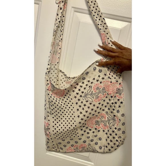 Free People Bag Crossbody Shoulder Bag Gauze Cloth Boho Logo Floral Tote Shopper - Picture 1 of 3